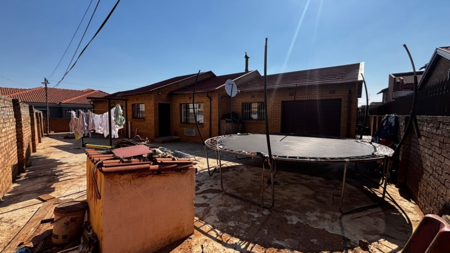 3 Bedroom Property for Sale in Spruit View Gauteng