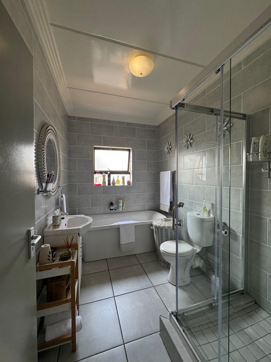 2 Bedroom Property for Sale in Eveleigh Gauteng