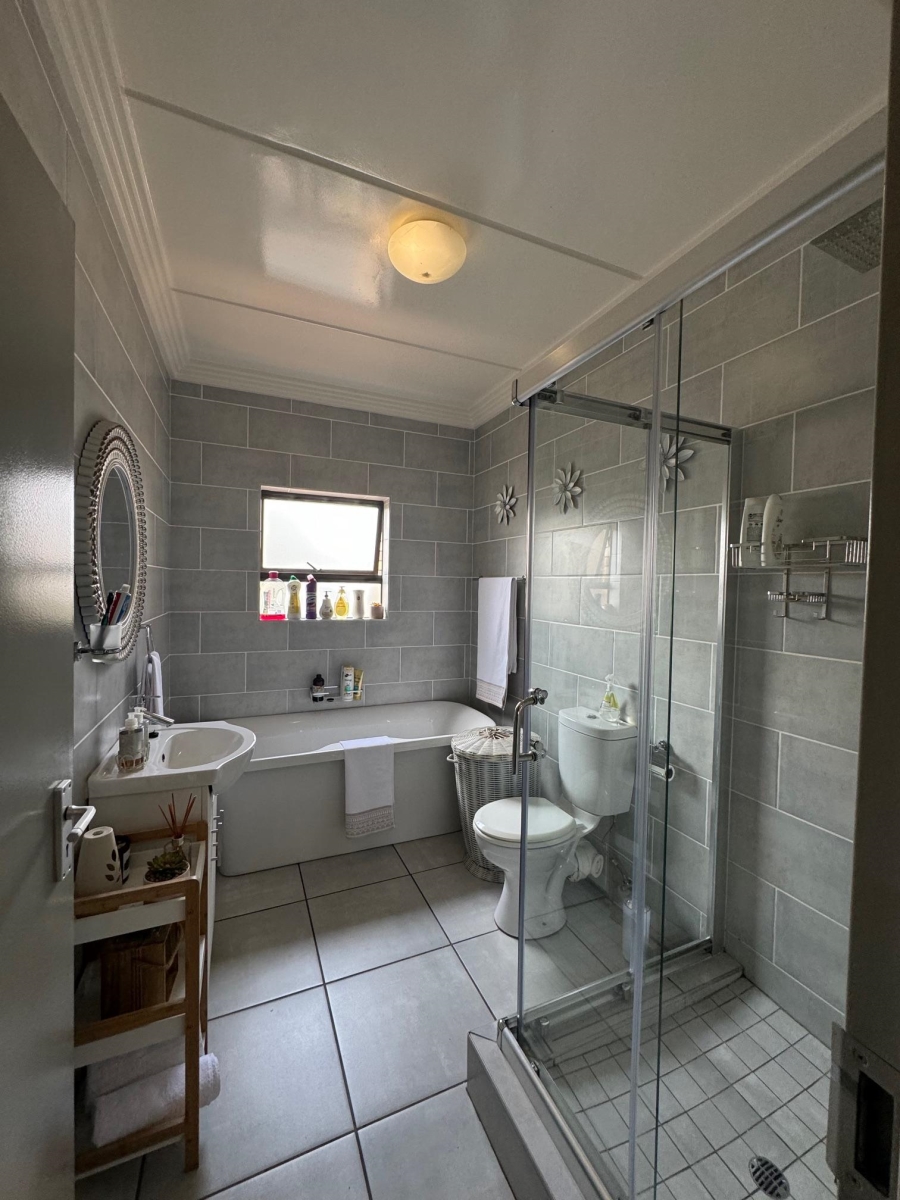 2 Bedroom Property for Sale in Eveleigh Gauteng