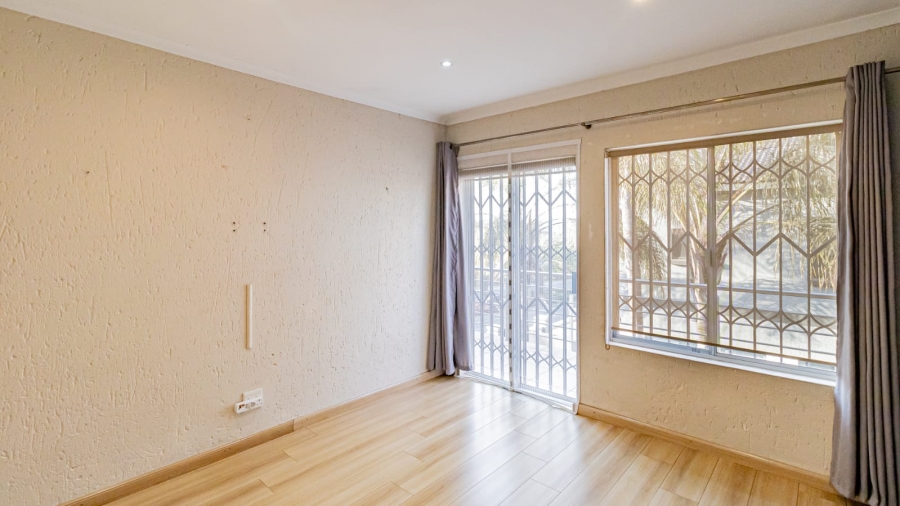 3 Bedroom Property for Sale in Bushwillow Park Estate Gauteng
