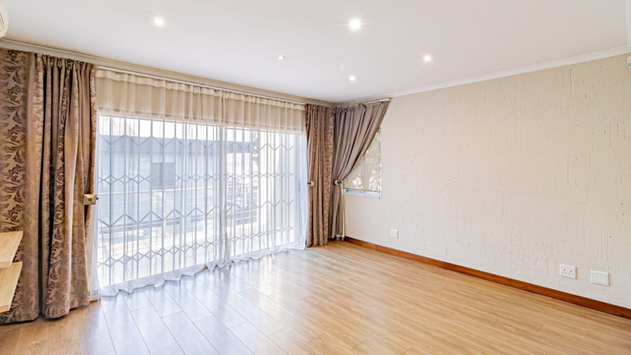 3 Bedroom Property for Sale in Bushwillow Park Estate Gauteng
