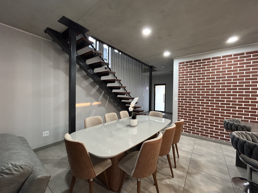 To Let 4 Bedroom Property for Rent in North Riding Gauteng