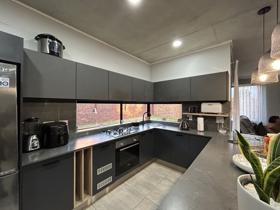 To Let 4 Bedroom Property for Rent in North Riding Gauteng