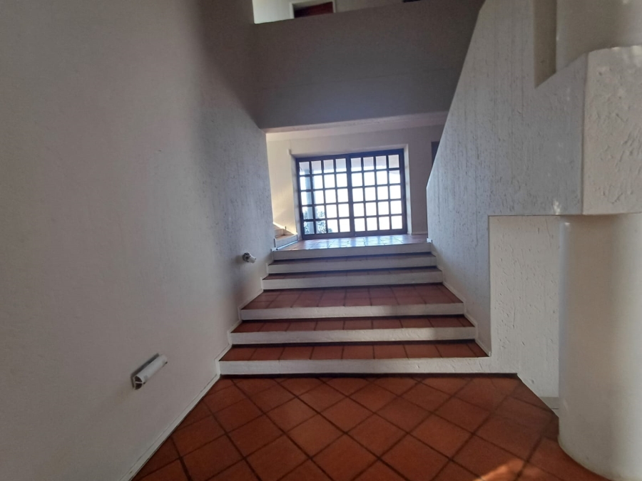 4 Bedroom Property for Sale in Helderkruin View Gauteng
