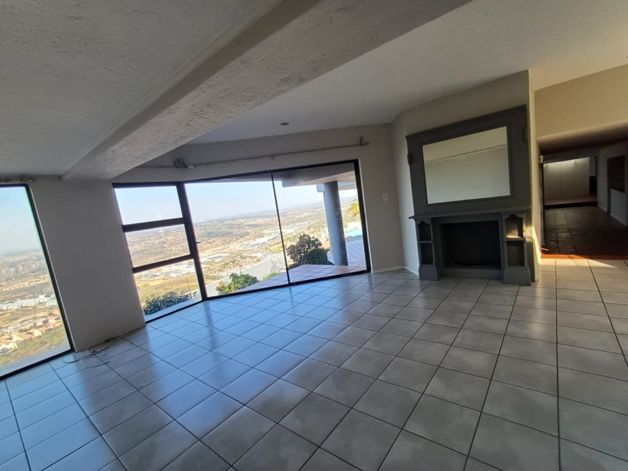4 Bedroom Property for Sale in Helderkruin View Gauteng