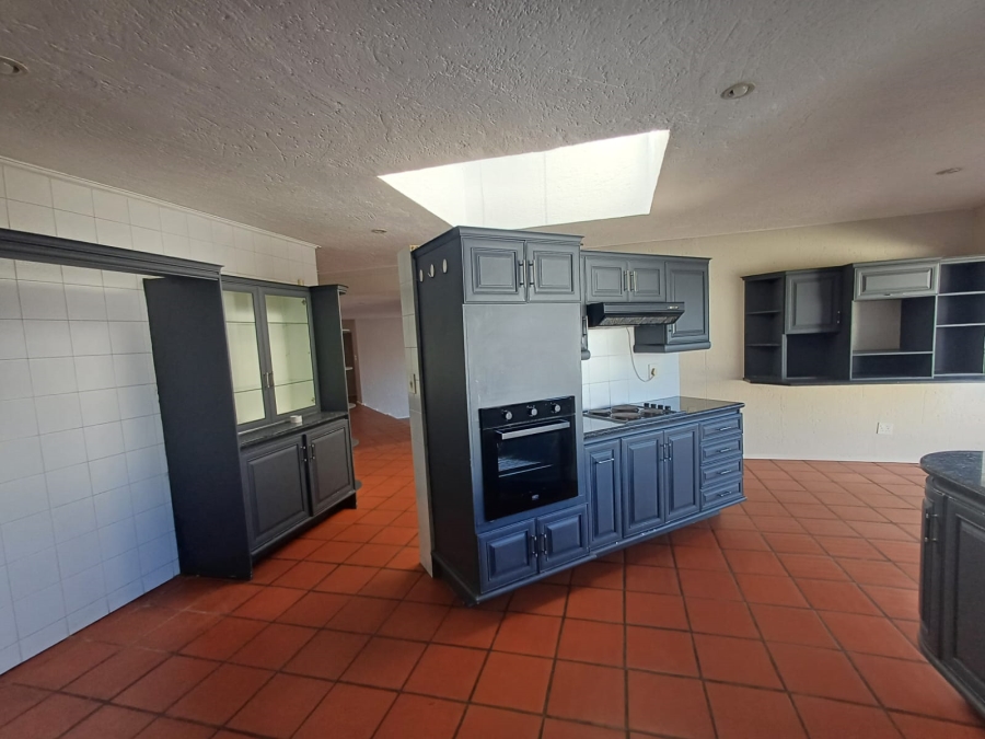 4 Bedroom Property for Sale in Helderkruin View Gauteng