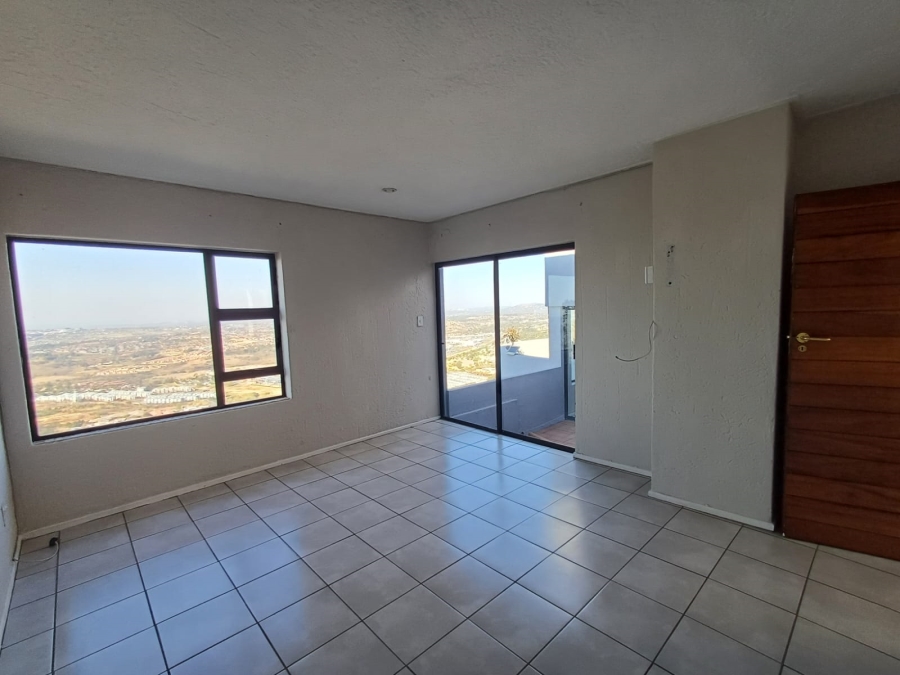 4 Bedroom Property for Sale in Helderkruin View Gauteng