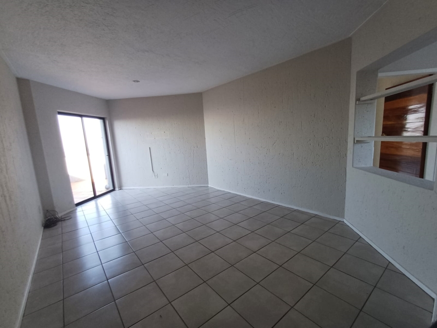 4 Bedroom Property for Sale in Helderkruin View Gauteng