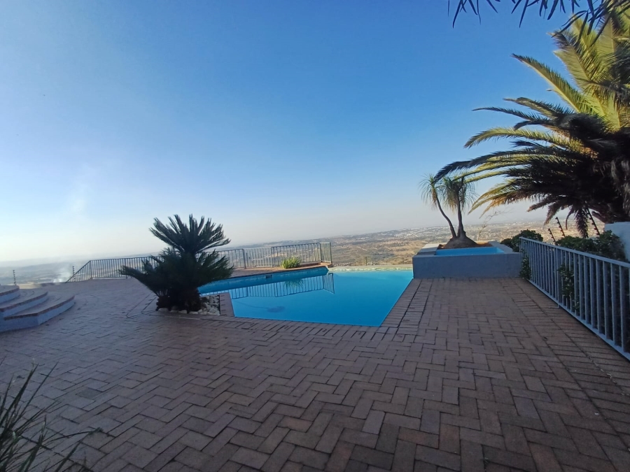 4 Bedroom Property for Sale in Helderkruin View Gauteng