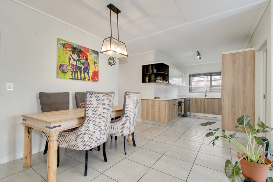 To Let 3 Bedroom Property for Rent in Waterfall Gauteng