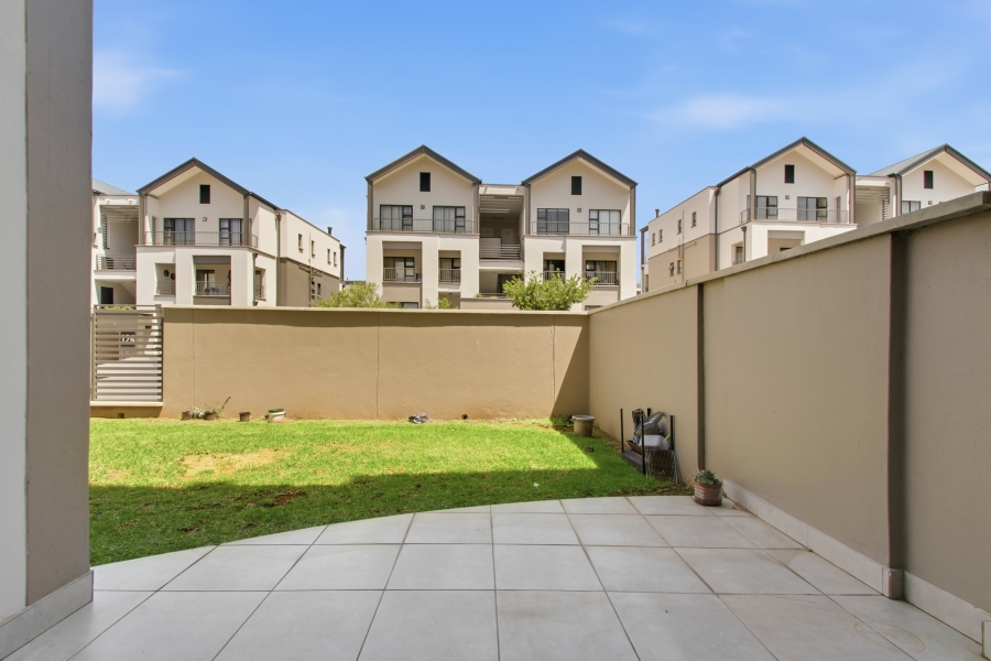 To Let 3 Bedroom Property for Rent in Waterfall Gauteng