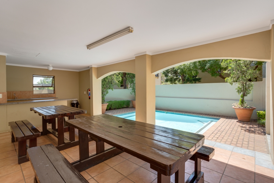 2 Bedroom Property for Sale in Douglasdale Gauteng