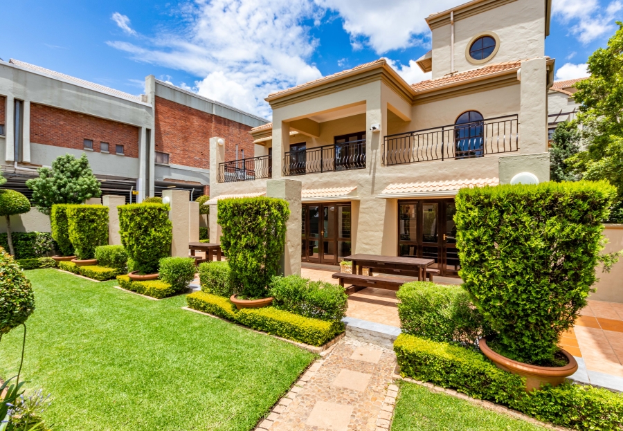 2 Bedroom Property for Sale in Douglasdale Gauteng