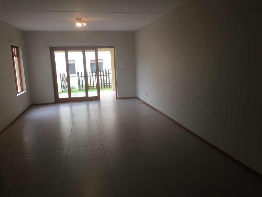 To Let 2 Bedroom Property for Rent in Paulshof Gauteng