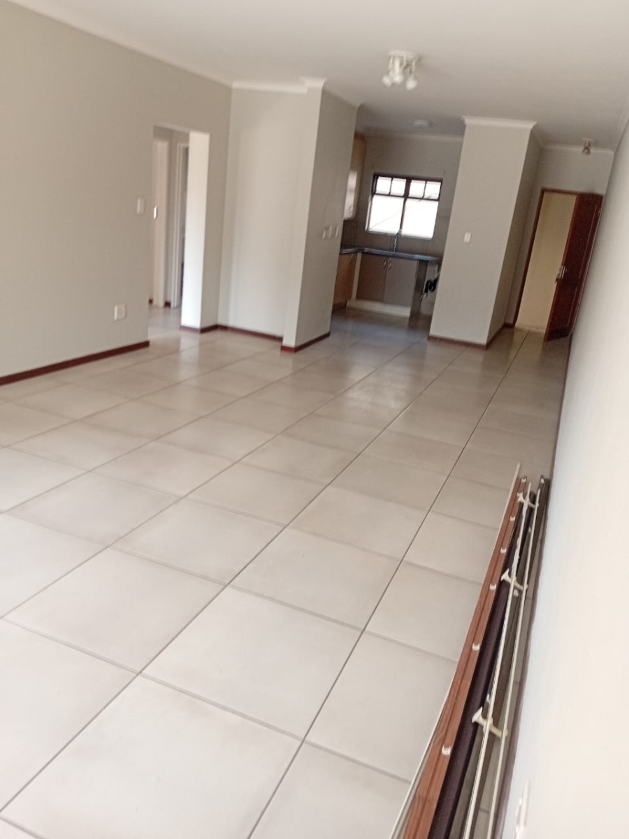 To Let 2 Bedroom Property for Rent in Paulshof Gauteng