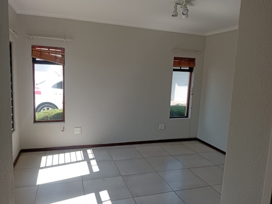 To Let 2 Bedroom Property for Rent in Paulshof Gauteng
