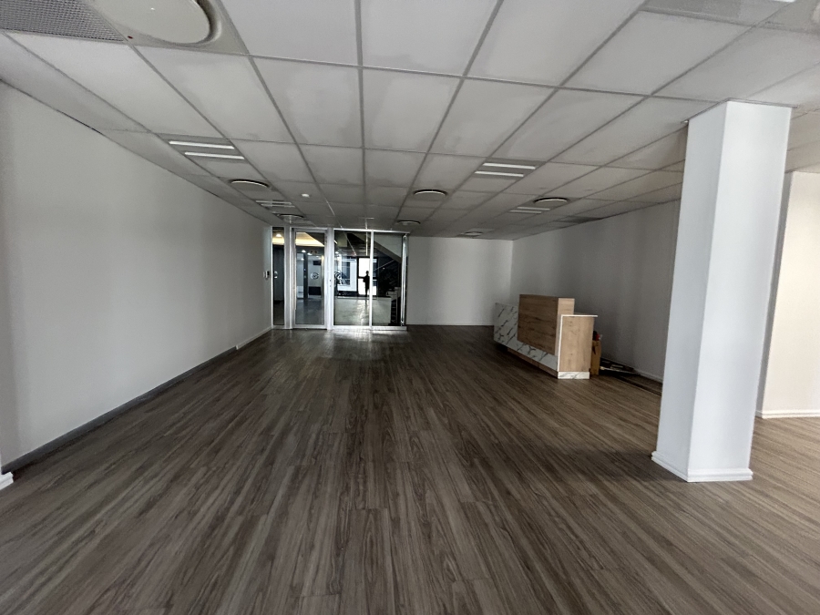 To Let Commercial Property for Rent in Vorna Valley Gauteng