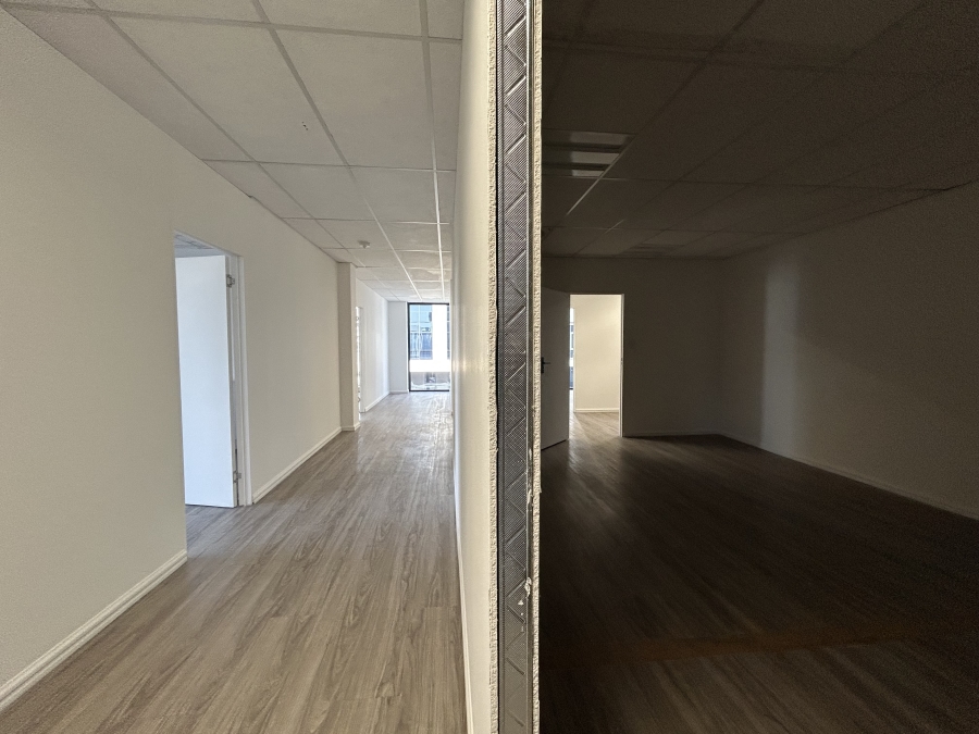 To Let Commercial Property for Rent in Vorna Valley Gauteng
