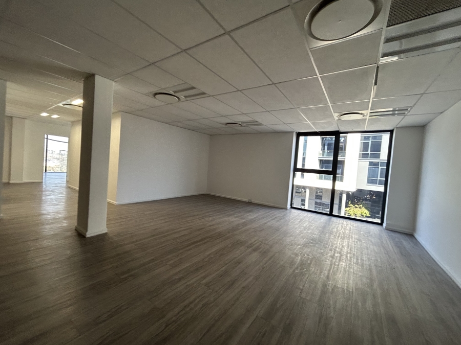 To Let Commercial Property for Rent in Vorna Valley Gauteng