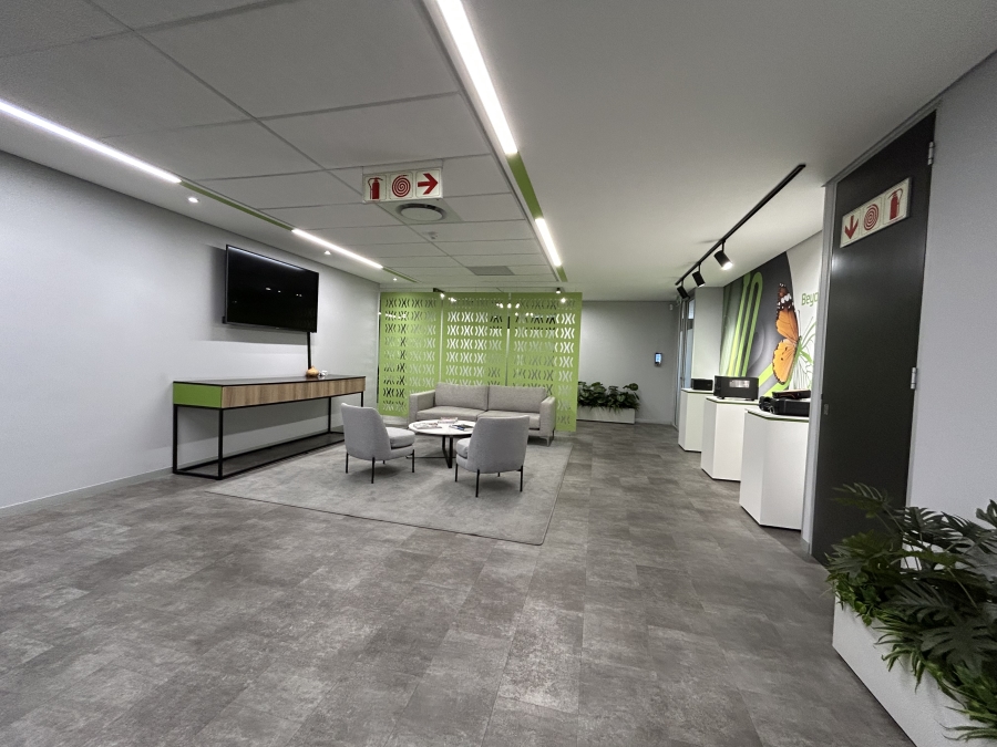 To Let Commercial Property for Rent in Vorna Valley Gauteng