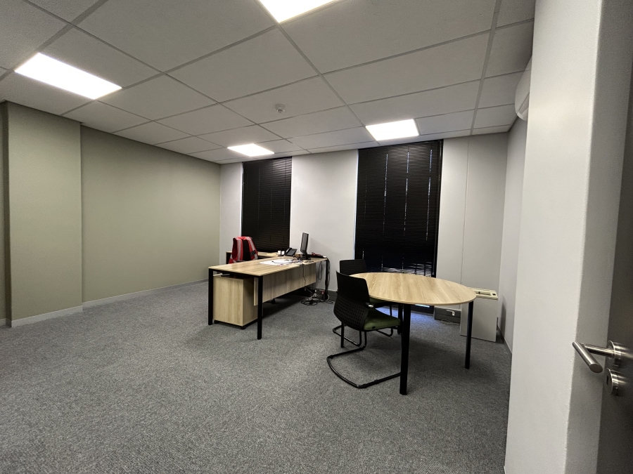 To Let Commercial Property for Rent in Vorna Valley Gauteng