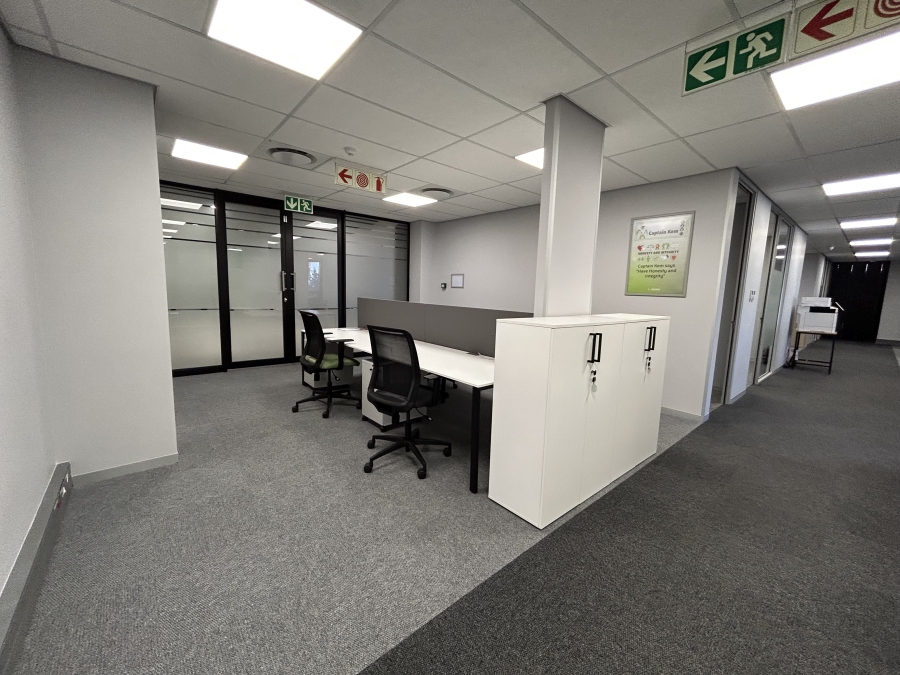 To Let Commercial Property for Rent in Vorna Valley Gauteng
