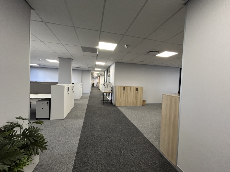 To Let Commercial Property for Rent in Vorna Valley Gauteng