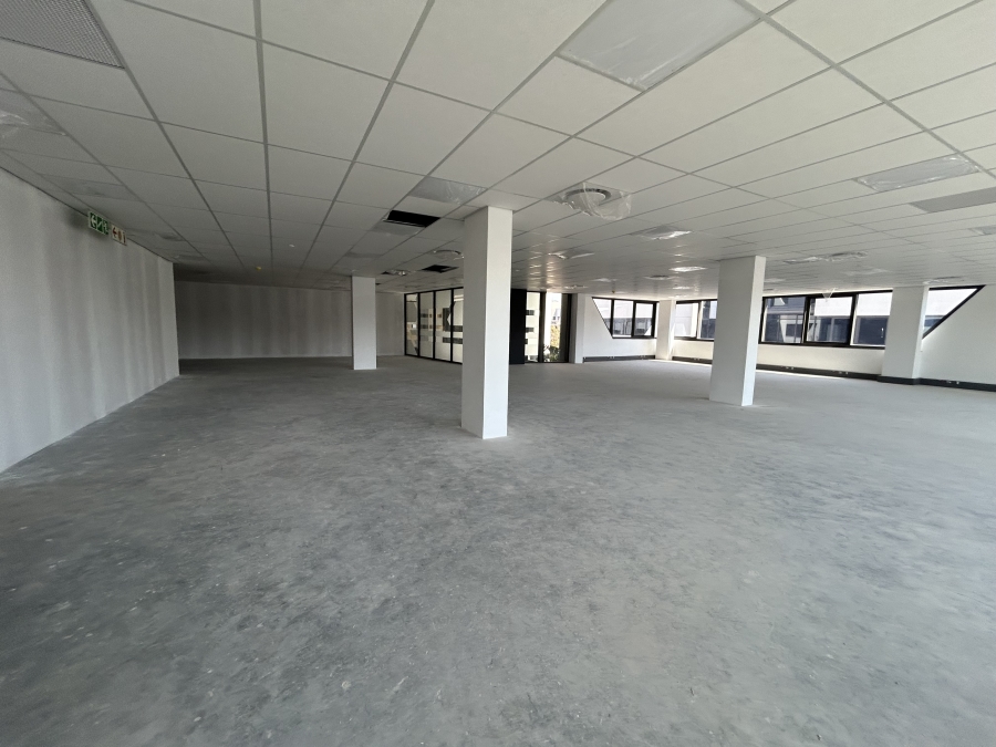 To Let Commercial Property for Rent in Vorna Valley Gauteng