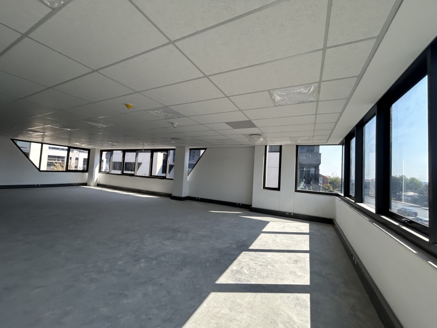 To Let Commercial Property for Rent in Vorna Valley Gauteng