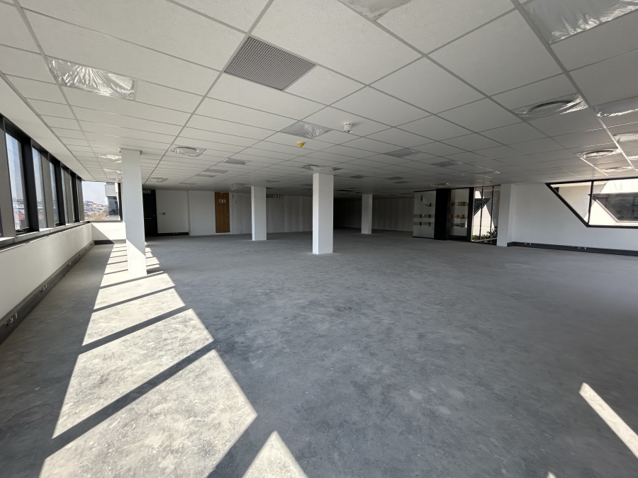 To Let Commercial Property for Rent in Vorna Valley Gauteng