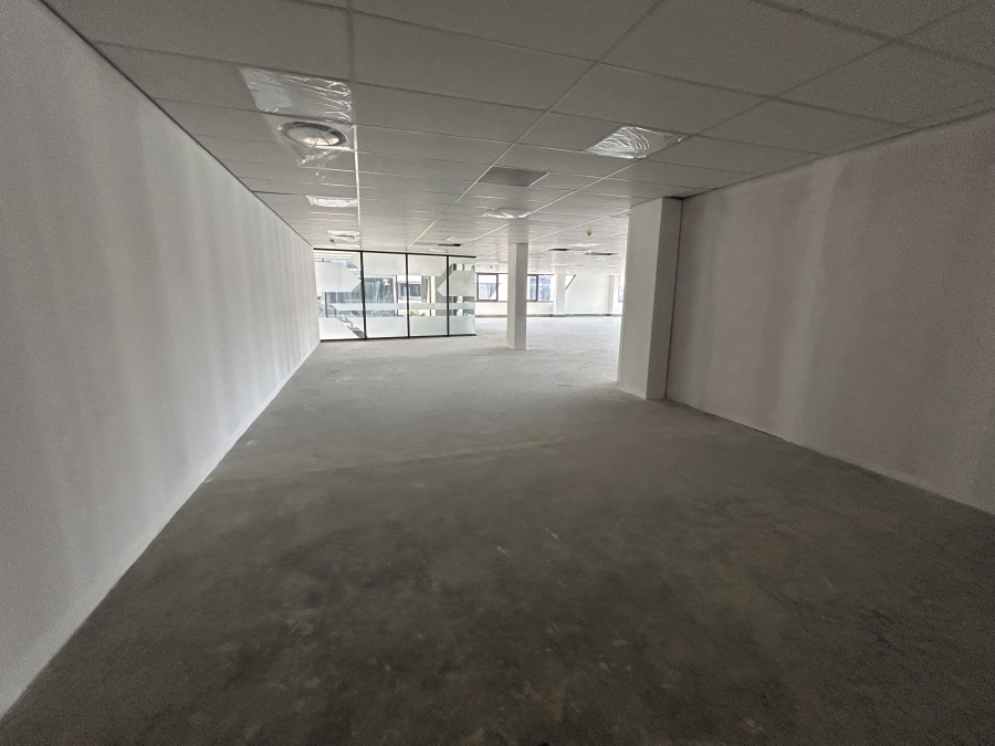 To Let Commercial Property for Rent in Vorna Valley Gauteng