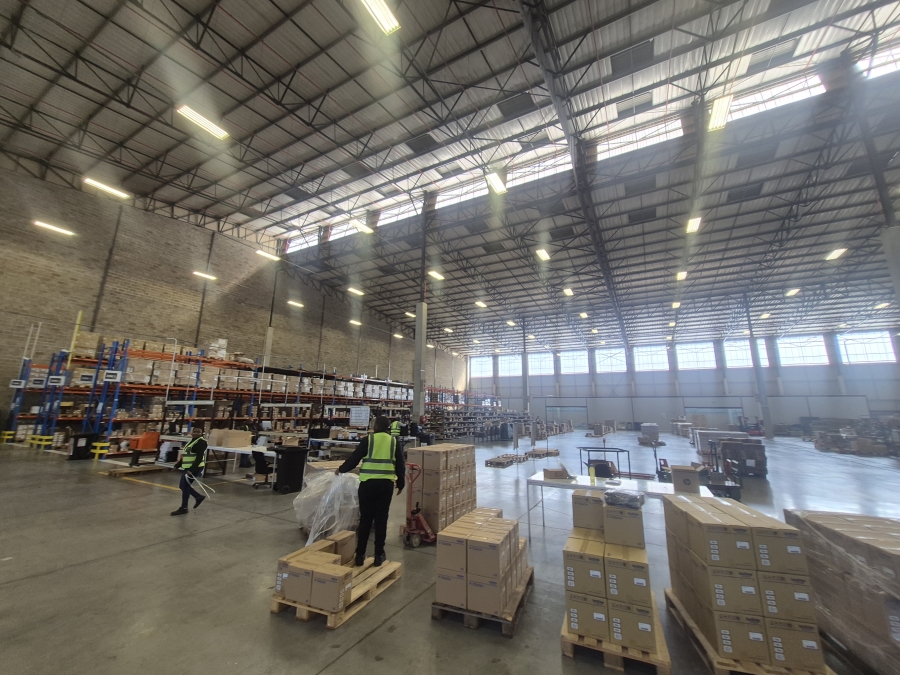 To Let Commercial Property for Rent in Gosforth Park Gauteng