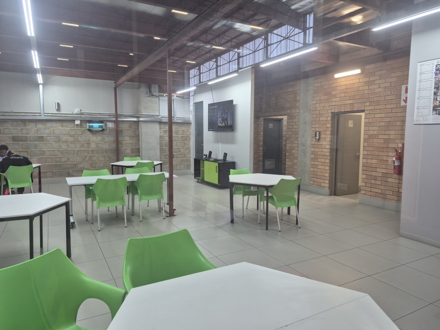To Let Commercial Property for Rent in Gosforth Park Gauteng