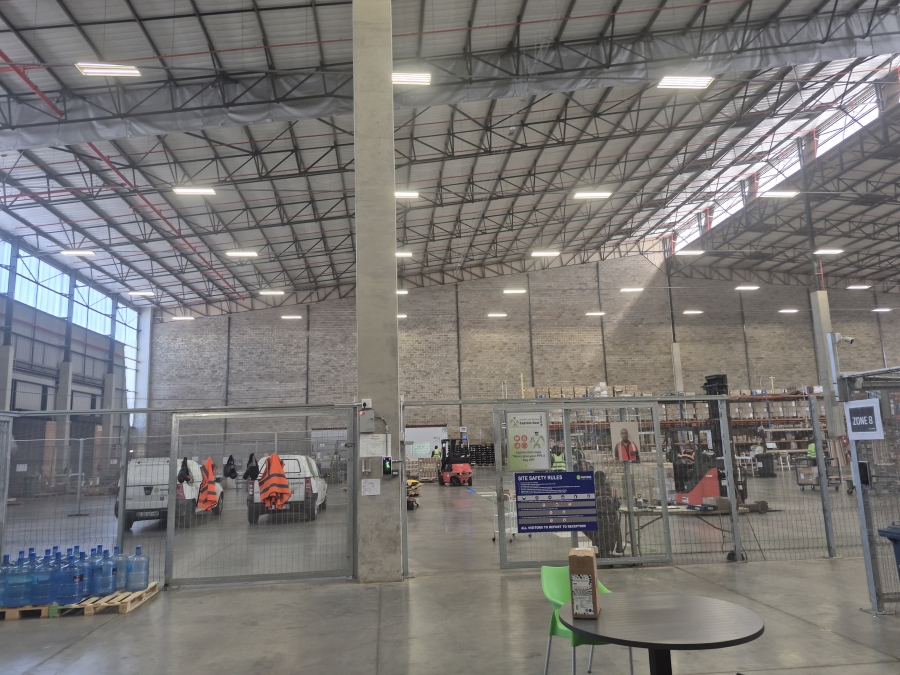 To Let Commercial Property for Rent in Gosforth Park Gauteng