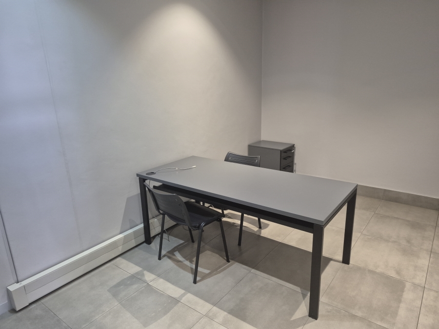To Let Commercial Property for Rent in Gosforth Park Gauteng