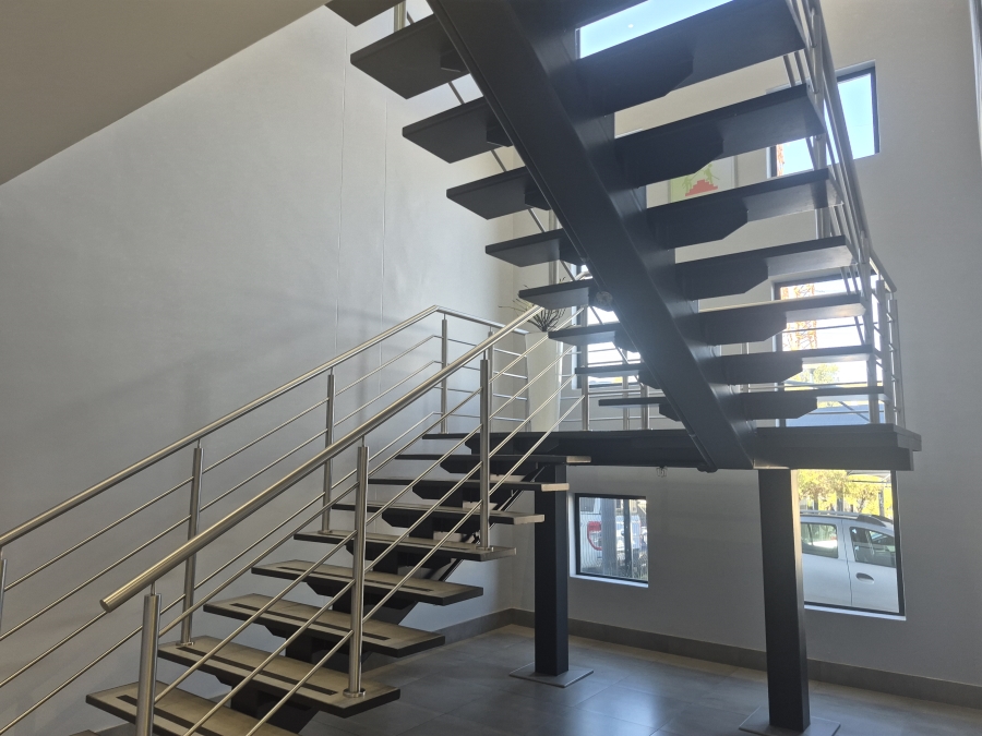 To Let Commercial Property for Rent in Gosforth Park Gauteng