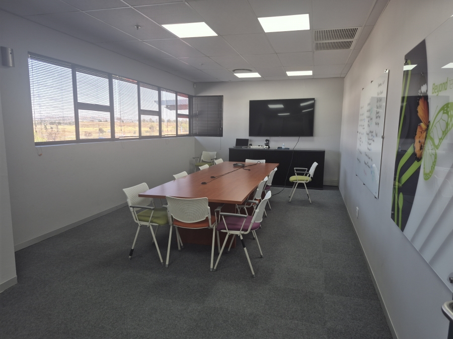 To Let Commercial Property for Rent in Gosforth Park Gauteng