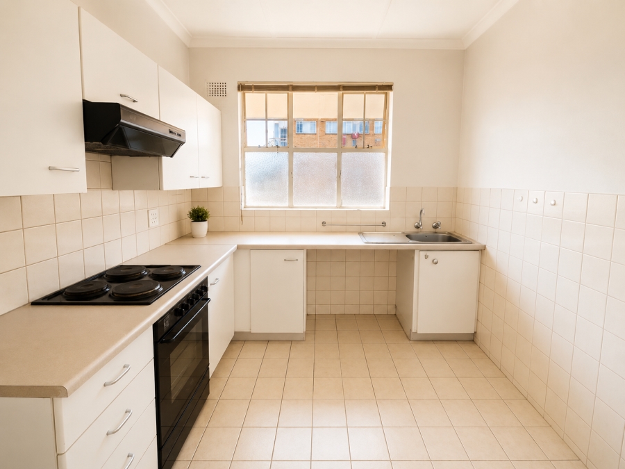 2 Bedroom Property for Sale in Florida Lake Gauteng