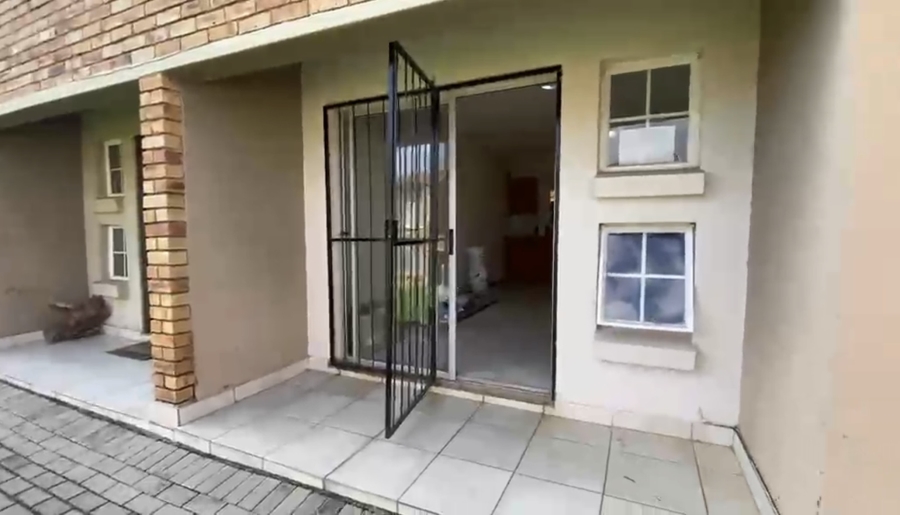 To Let 2 Bedroom Property for Rent in Laser Park Gauteng