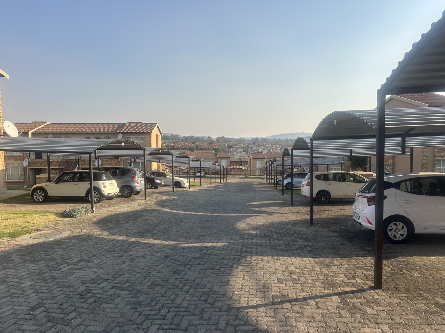 To Let 2 Bedroom Property for Rent in Laser Park Gauteng
