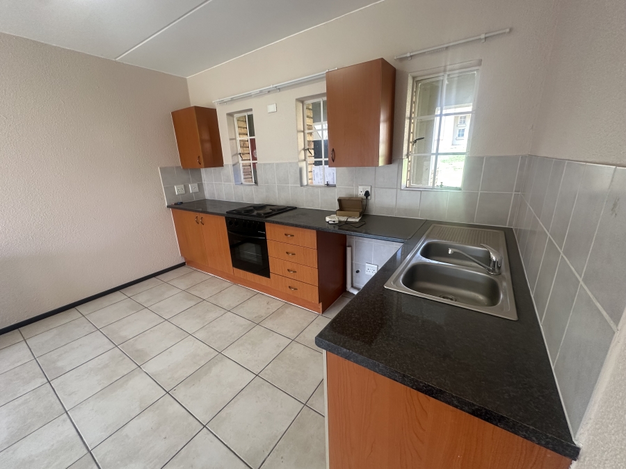To Let 2 Bedroom Property for Rent in Laser Park Gauteng