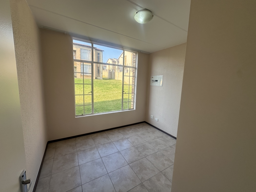 To Let 2 Bedroom Property for Rent in Laser Park Gauteng