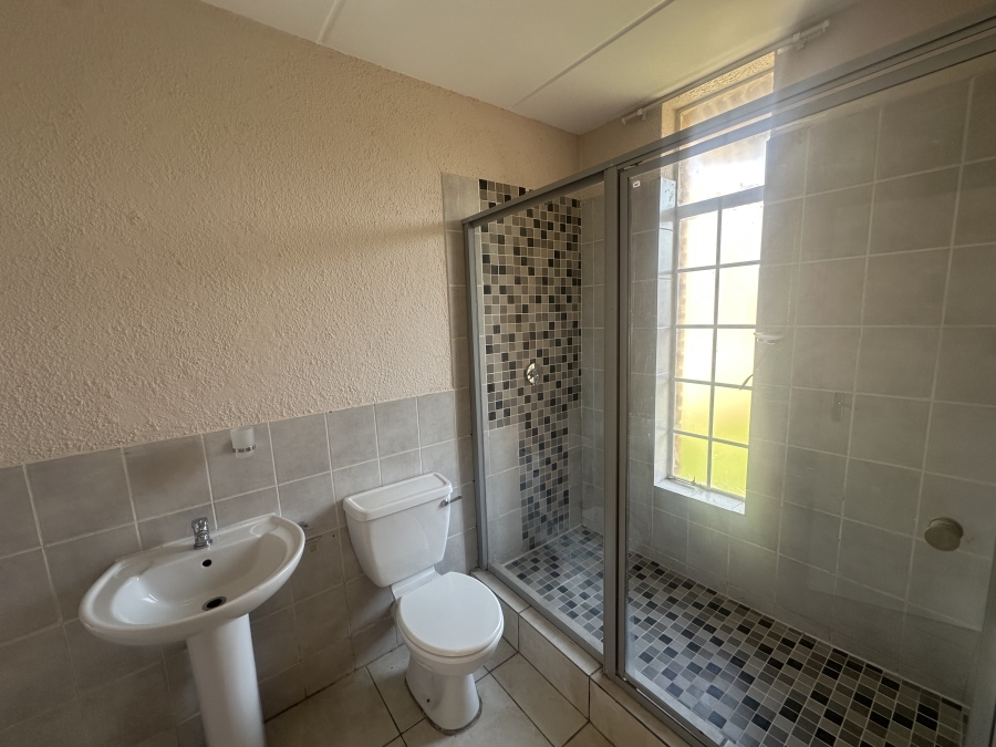 To Let 2 Bedroom Property for Rent in Laser Park Gauteng