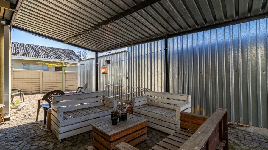 5 Bedroom Property for Sale in Pomona Gauteng