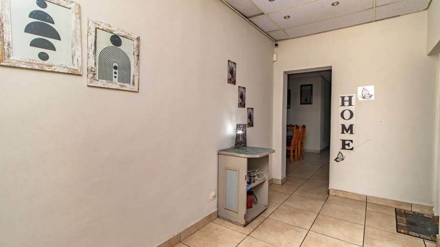 5 Bedroom Property for Sale in Pomona Gauteng