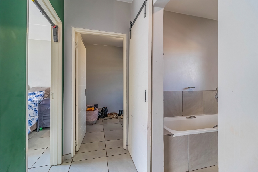 2 Bedroom Property for Sale in Fleurhof Gauteng