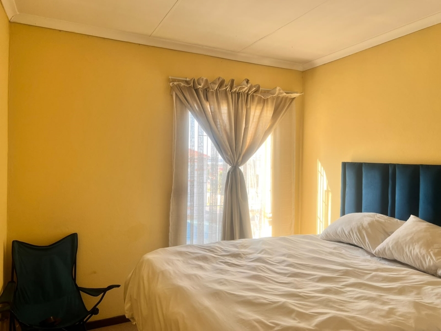 1 Bedroom Property for Sale in Ormonde View Gauteng
