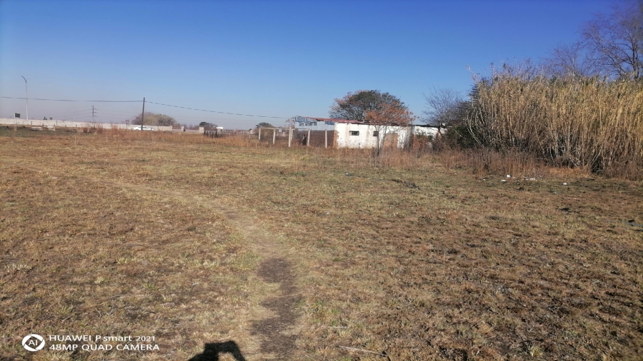 Commercial Property for Sale in Roods Gardens Gauteng