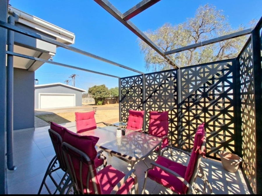 3 Bedroom Property for Sale in Meyerton Central Gauteng