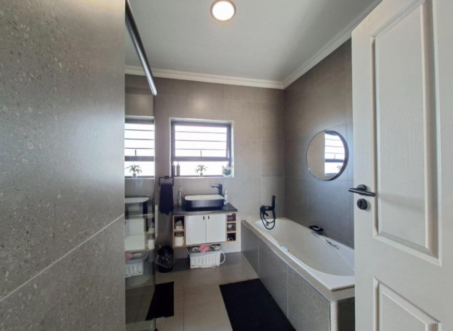 3 Bedroom Property for Sale in Meyerton Central Gauteng
